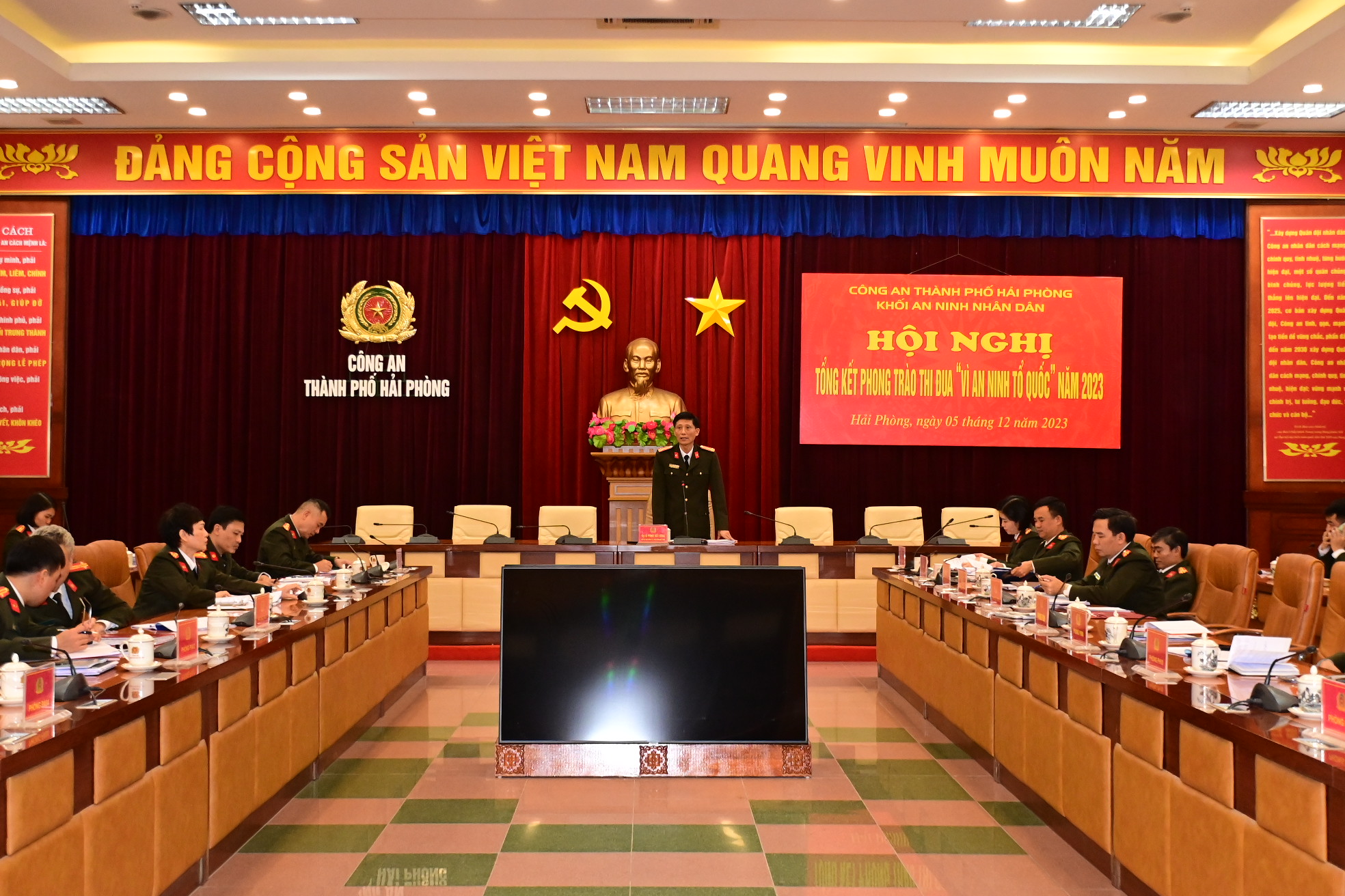 Khối An ninh nhân dân giao ban thi đua 